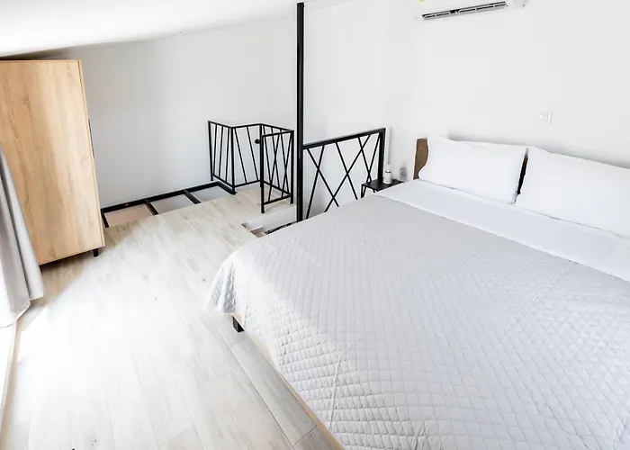 Pagani - Luxury Maisonette B2