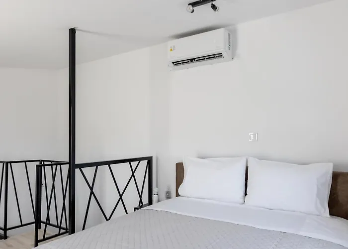 Pagani - Luxury Maisonette B2 *