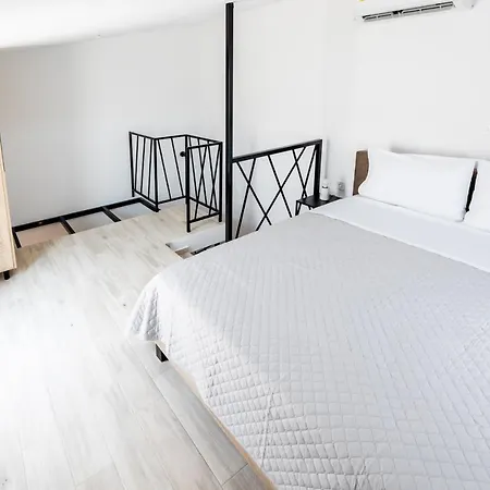 Pagani - Luxury Maisonette B2