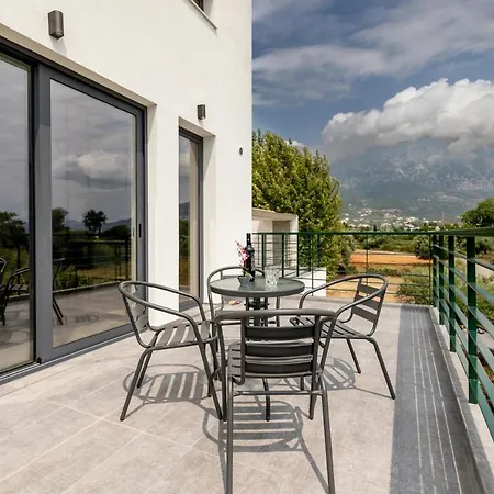 Pagani - Luxury Maisonette B2 Kalamata