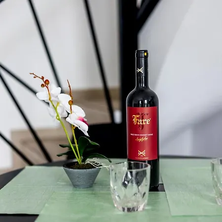 Pagani - Luxury Maisonette B2