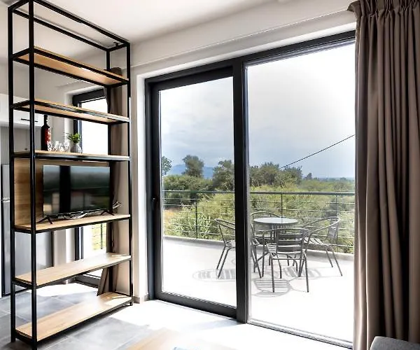 Pagani - Luxury Maisonette B2 Каламата