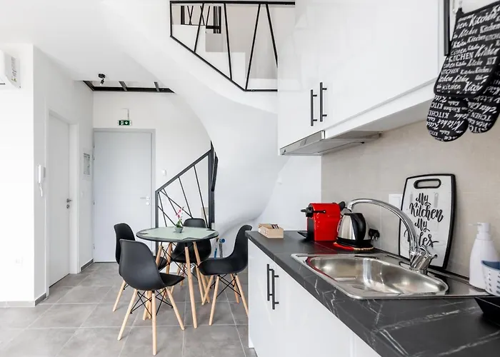 Pagani - Luxury Maisonette B2 * Каламата